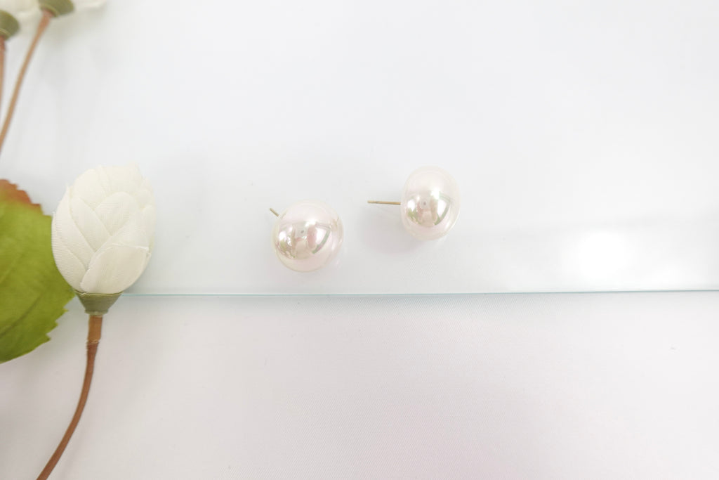 Pearl  Iridescent Chrome Chunky Stud Earrings