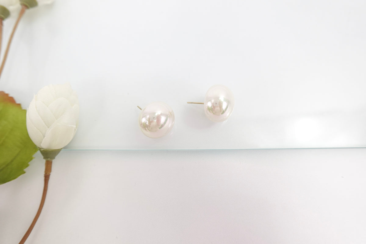 Pearl  Iridescent Chrome Chunky Stud Earrings