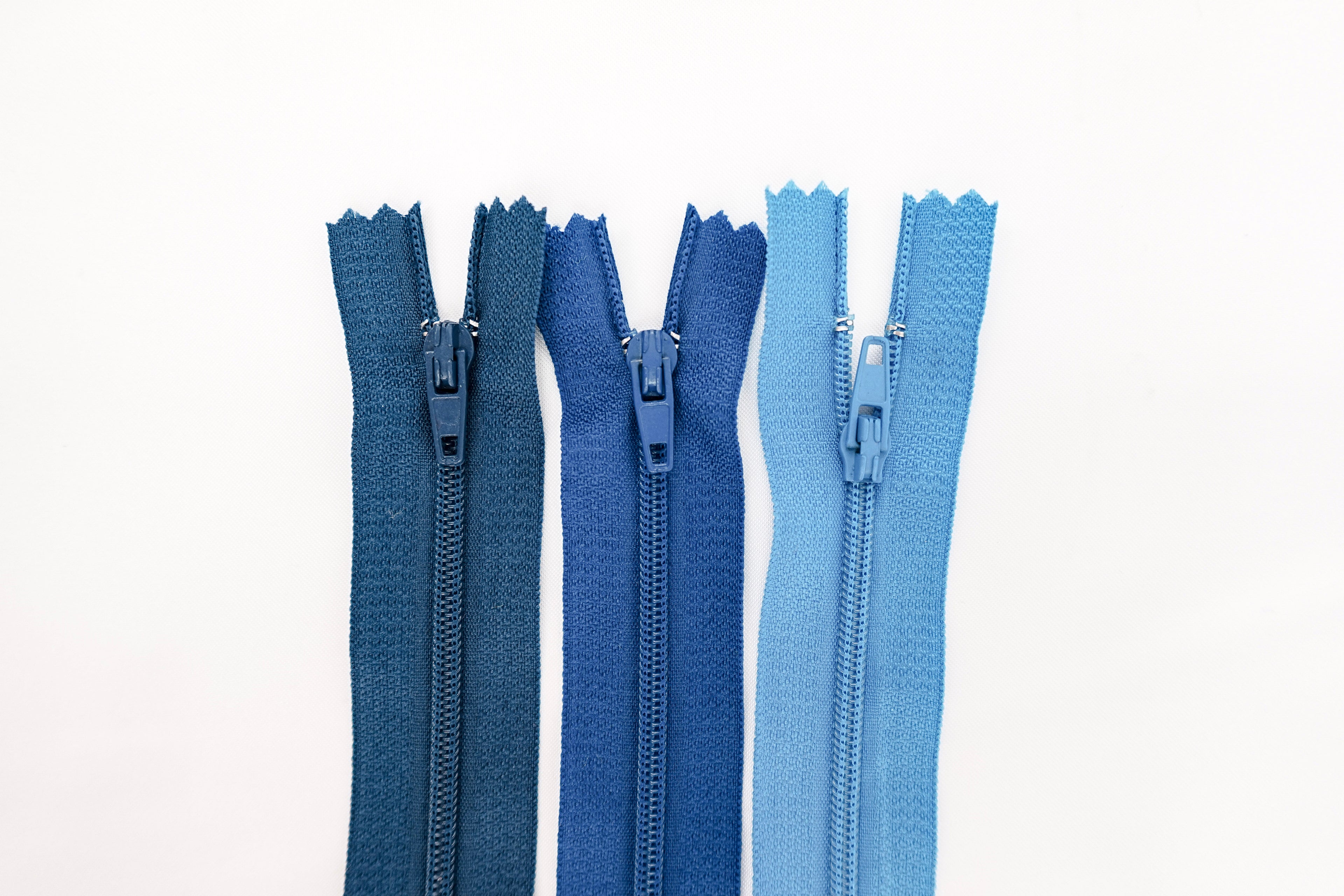 Medium Regular Zippers Neutrals & Blues
