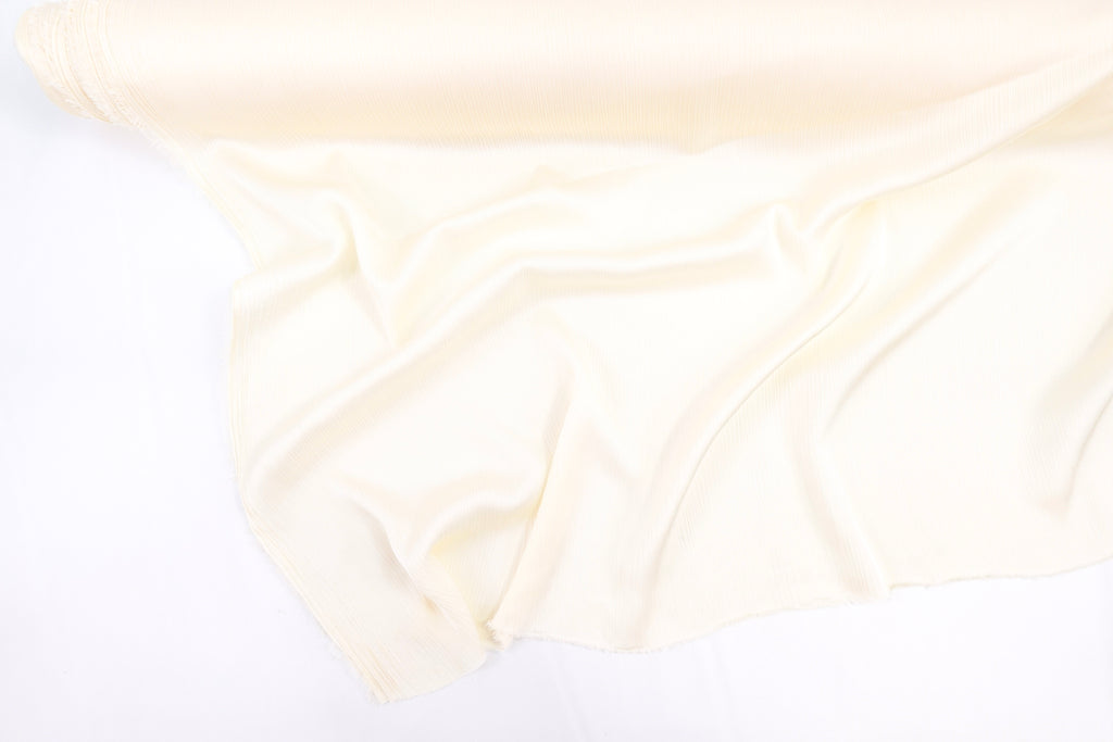 Cotton Cream Crinkle Sheen
