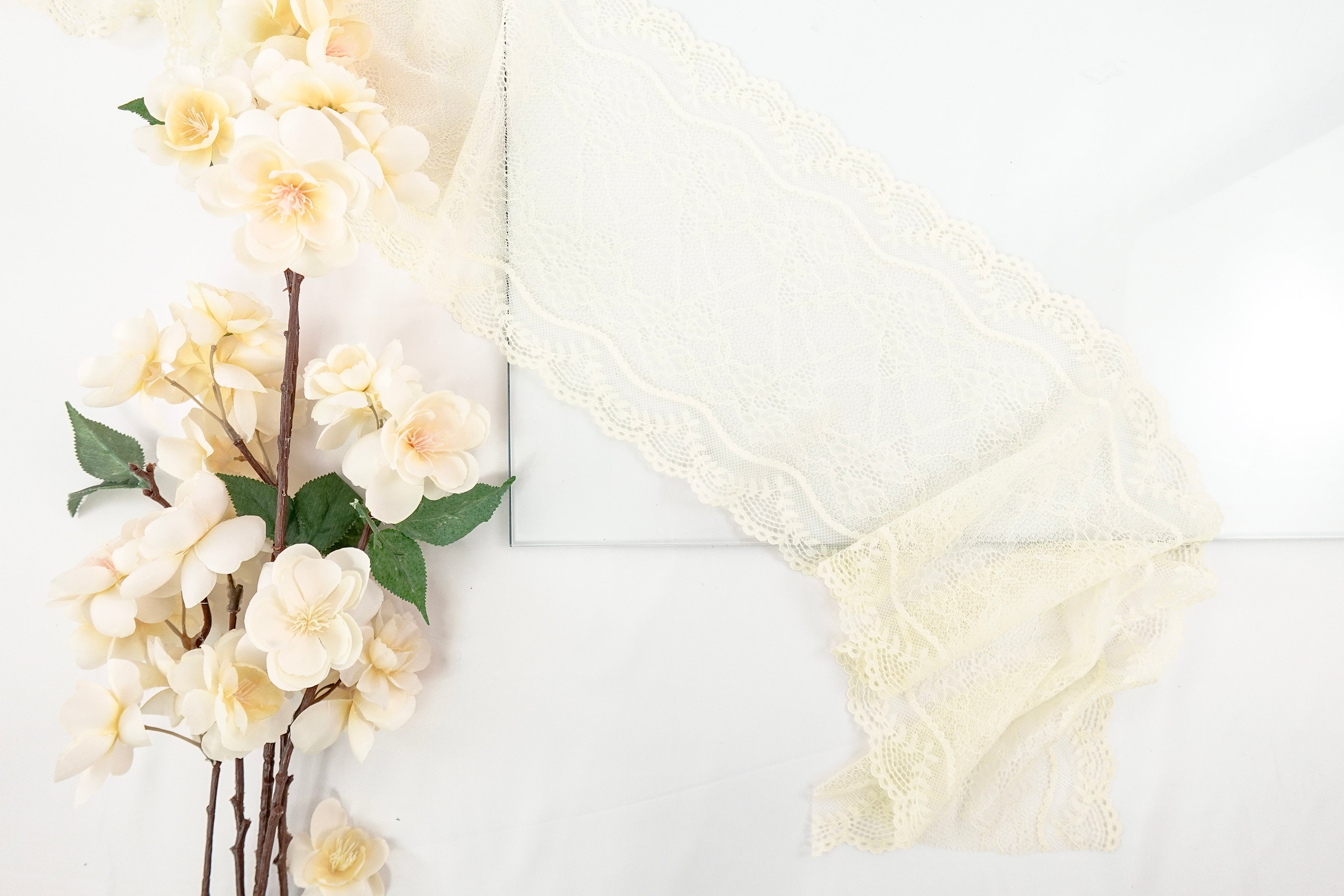 Daffodil Lace