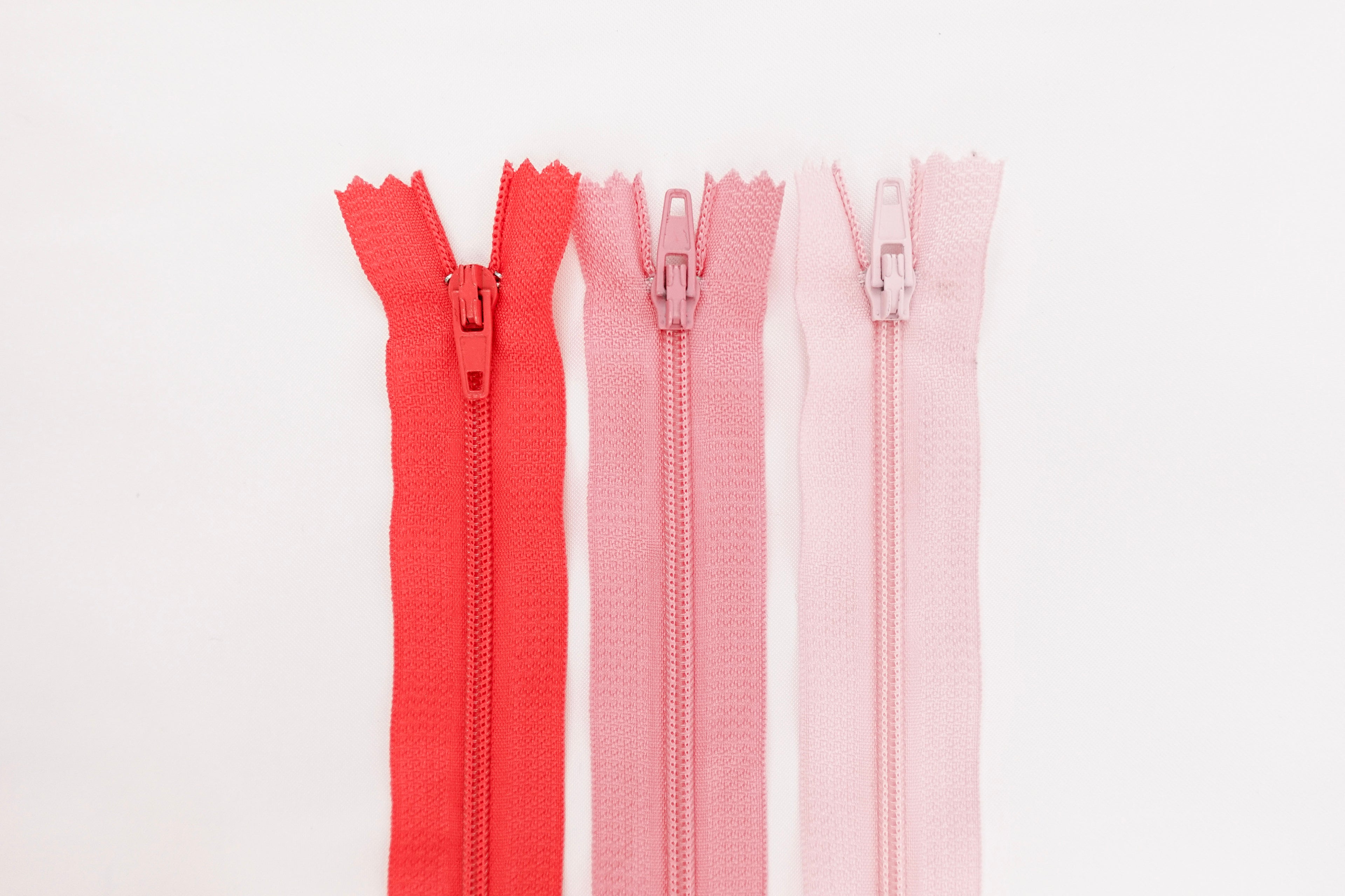 Medium Regular Zippers Reds & Pinks